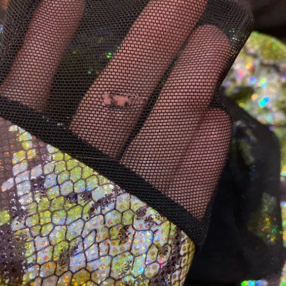 Lizard Queen Gymnastics Leotard w Shorts - Picture 3 of 3